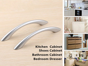 Pearl Silver Plastic Dresser Knob , Arched Pink  ABS Cabinet Pulls Colorful Furniture Handles And Knobs